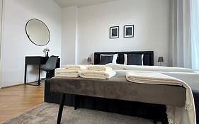 Cozy Property At Belvedere
